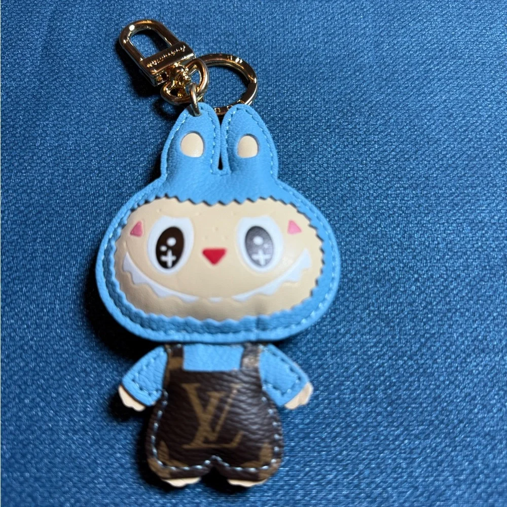 n/a keychain featuring